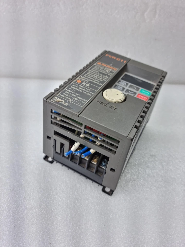 Fuji Electric FVR-C11 Variable Frequency Drive FVRO.1C11S-2 3PH 200-230V 50/60Hz